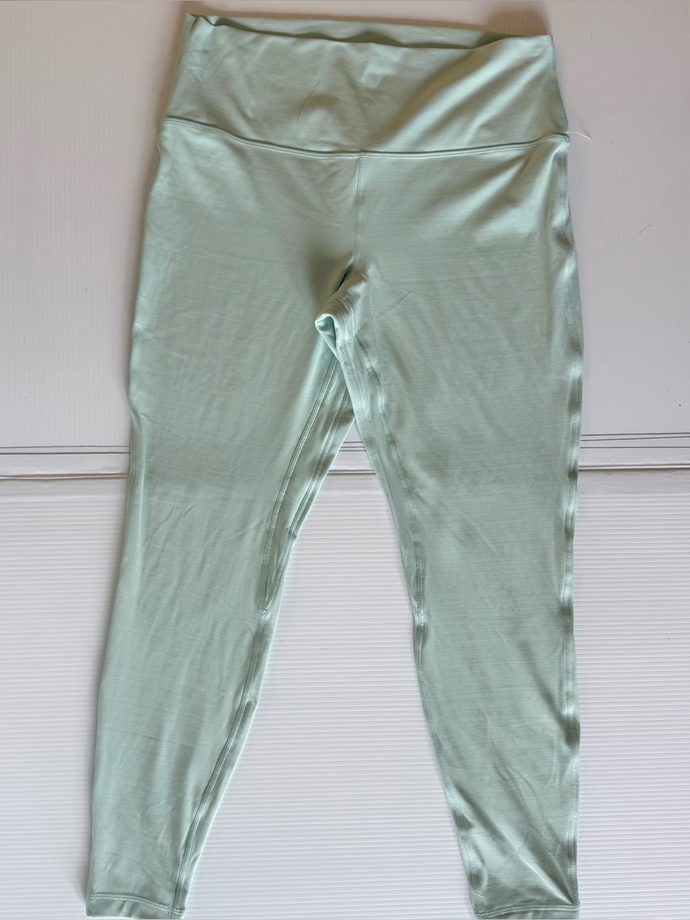 Lululemon Align High Rise Nulu Leggings 25” Delicate Mint Size 14 NWOT Dbl Lined